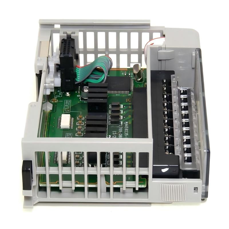 Allen Bradley 1769-OB8 DC Output Module