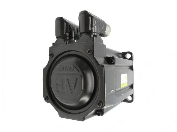 Allen Bradley MPL-B420P-SJ72AA Servo Motor