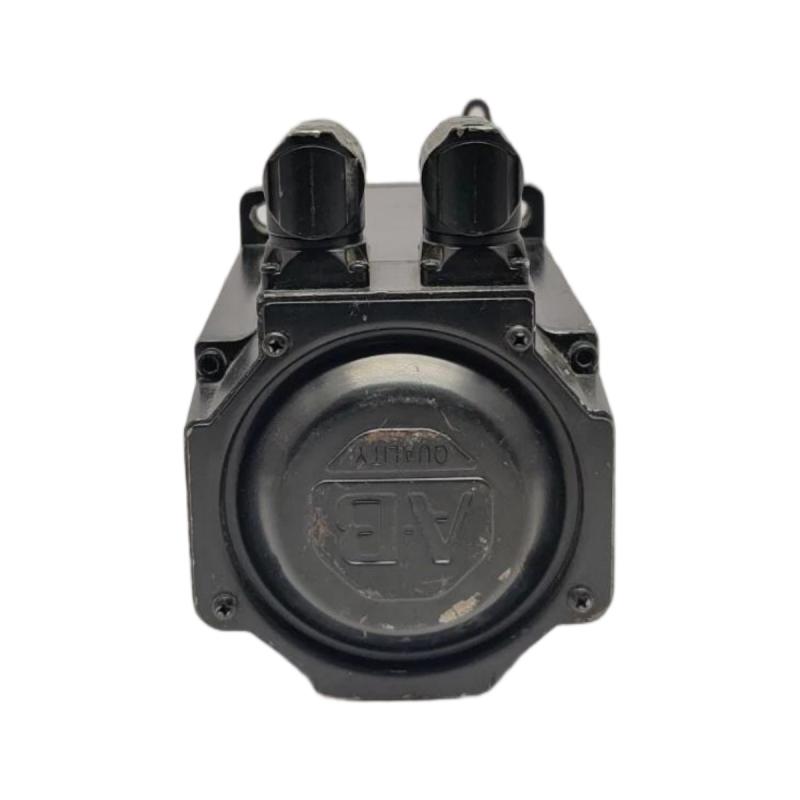 Allen Bradley MPL-B880C-MJ72AA Servo Motor